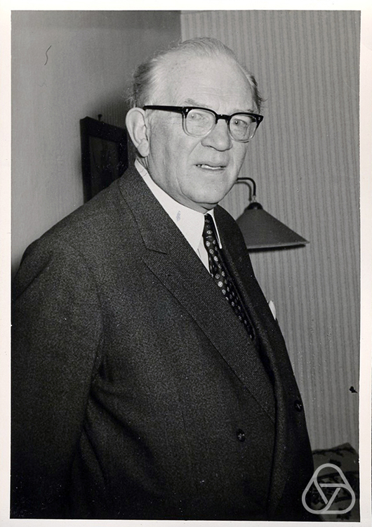  Heinrich Behnke, ca. 1960, Quelle: Mathematisches Forschungsinstitut Oberwolfach, Photo Collection, Fotograf: Reinhold Remmert (1930–2016).