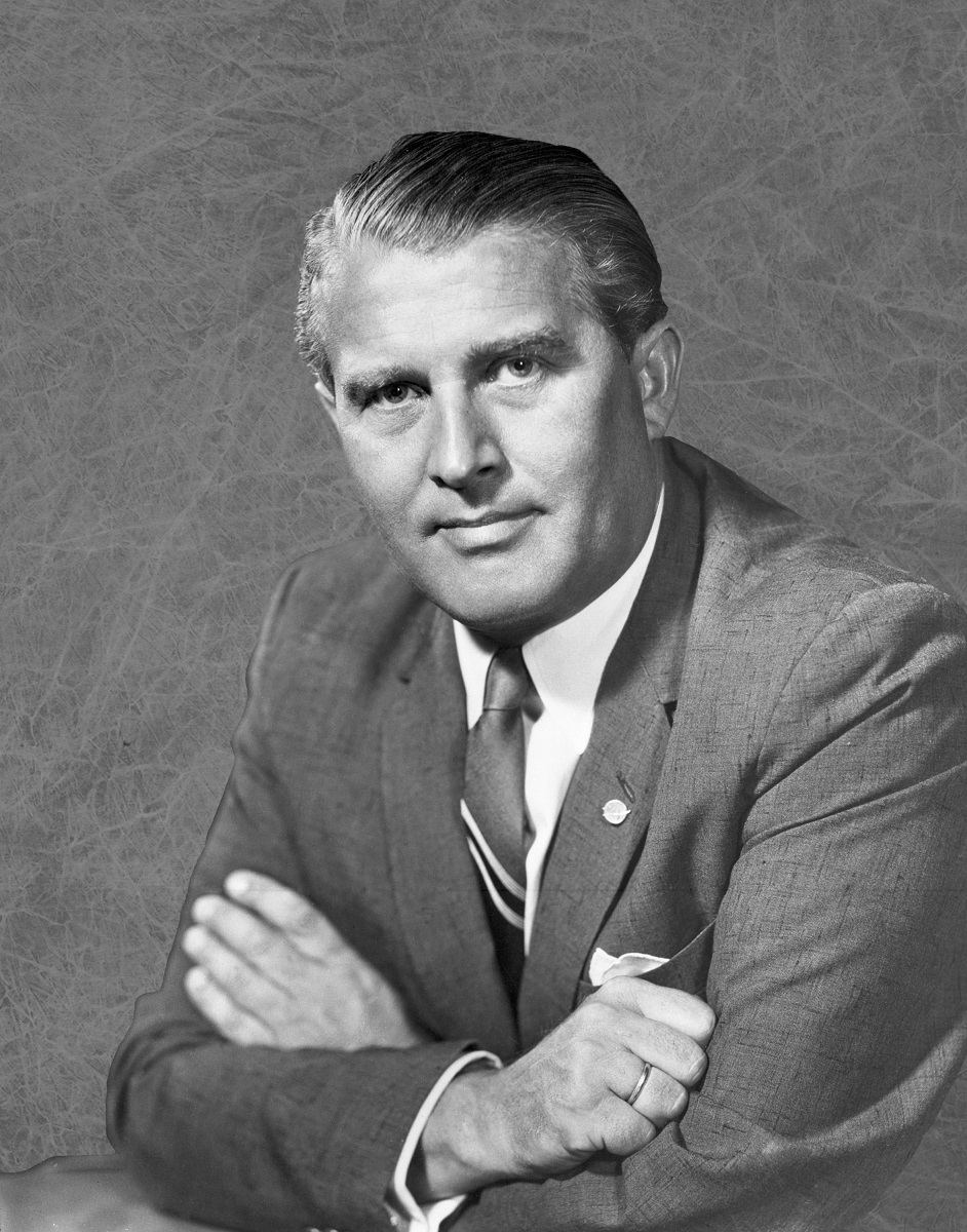  Wernher von Braun, 1.1.1960, Quelle: NASA Image and Video Library, ID 9131095, Fotograf(in): unbekannt.
