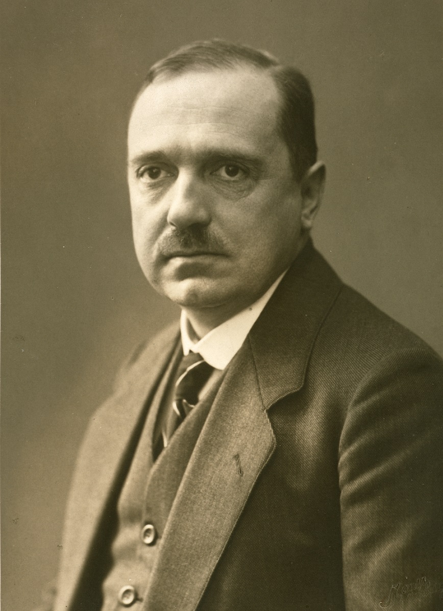   Rudolf Bultmann, ca. 1927, Quelle: Archiv der Philipps-Universität Marburg, MR 312/7 Nr. 2, Fotograf: Wilhelm Mauß (1865–1938).