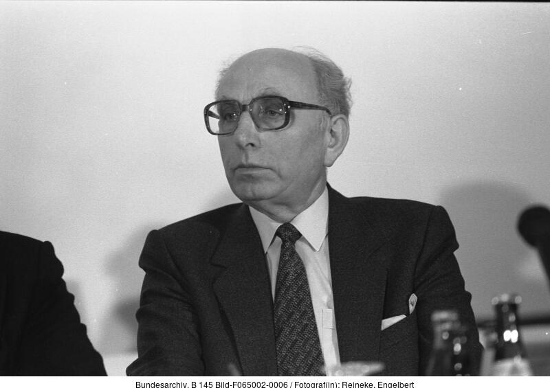  Alois Mertes, Konrad-Adenauer-Haus, Bonn, 3.2.1983, Quelle: Bundesarchiv, B 145 Bild-F065002-0006 / Fotograf: Engelbert Reineke (geb. 1939).