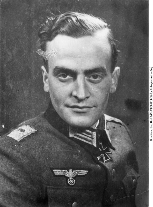  Philipp Freiherr von Boeselager, 1944, Quelle: Bundesarchiv, Bild 146-1999-003-32A / Fotograf(in): unbekannt.