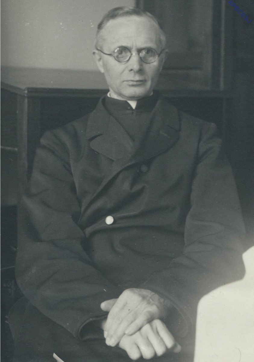   Franz Hürth, ca. 1940, Quelle: Archiv der Zentraleuropäischen Provinz der Jesuiten, Abt. 800, Nr. 518, Fotograf(in): unbekannt.