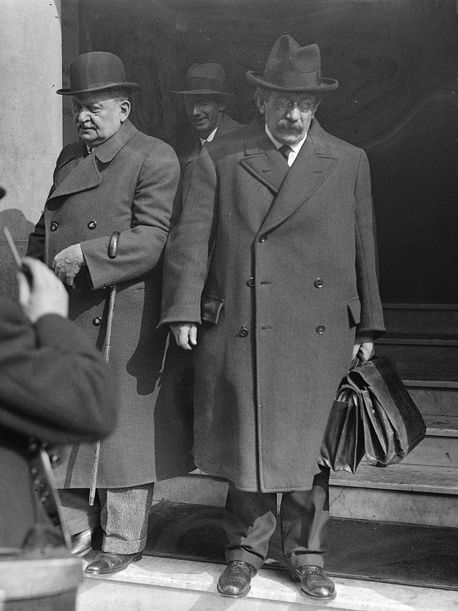   Friedrich Adler (rechts), März 1936, London, Bildausschnitt, Quelle: Imago/United Archives International.